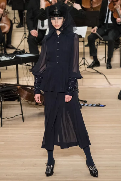 Look 52